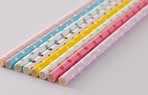 塑料吸管和紙吸管，哪種更好呢？