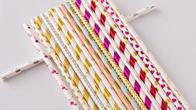 塑料吸管和紙吸管，哪種更好呢？